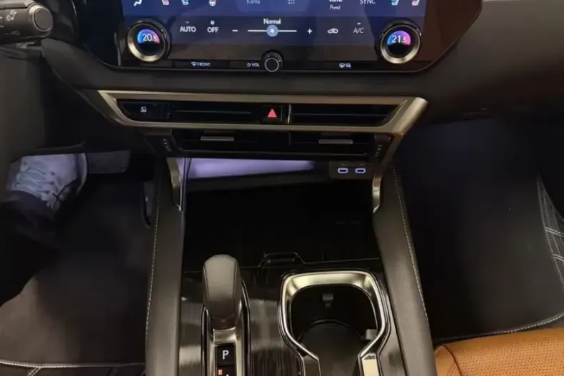 Lexus RX 350 din 2025 cu 8 km - oferta LEX130902 - foto 14