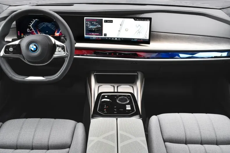 BMW 750 din 2024 cu 6.917 km - oferta BMW130904 - foto 16