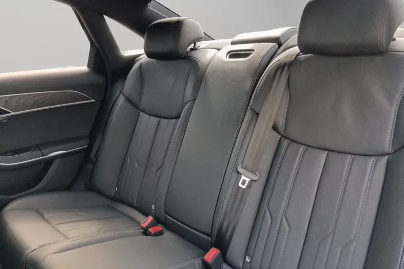 Audi A8 din 2022 cu 68.850 km - oferta AUD130919 - foto 5