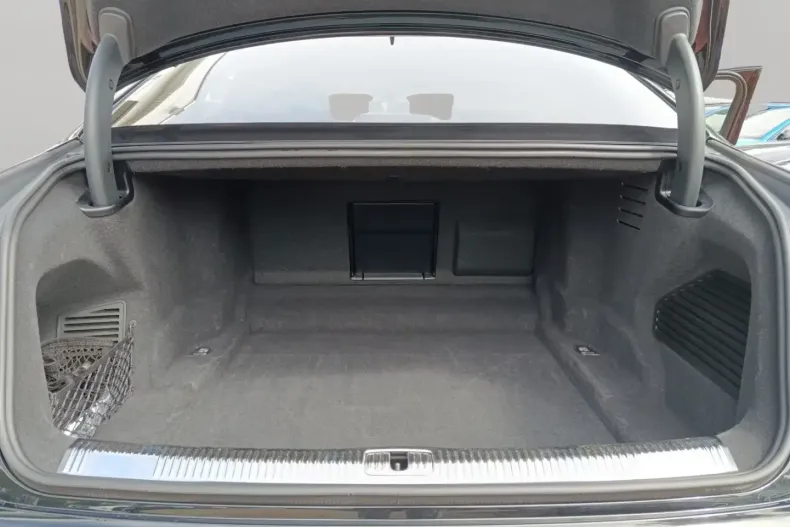 Audi A8 din 2022 cu 68.850 km - oferta AUD130919 - foto 7