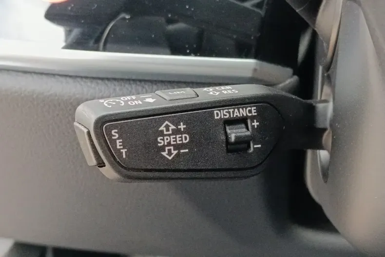 Audi A8 din 2022 cu 68.850 km - oferta AUD130919 - foto 11