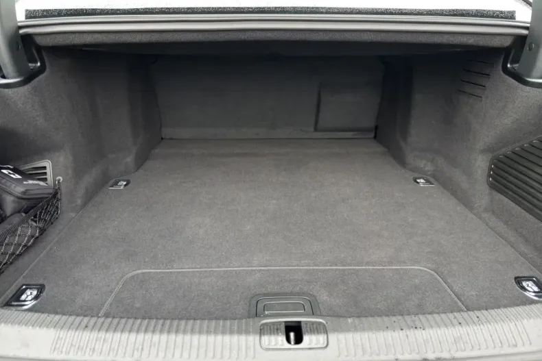 Audi A8 din 2020 cu 75.000 km - oferta AUD130920 - foto 4