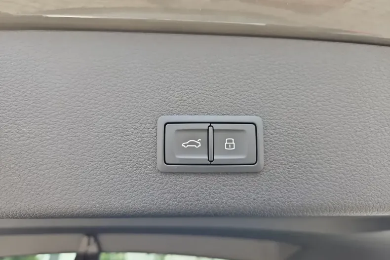 Audi Q8 din 2024 cu 34.260 km - oferta AUD130921 - foto 12