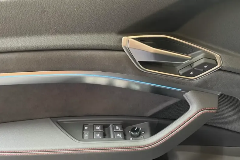 Audi Q8 din 2024 cu 34.180 km - oferta AUD130922 - foto 10