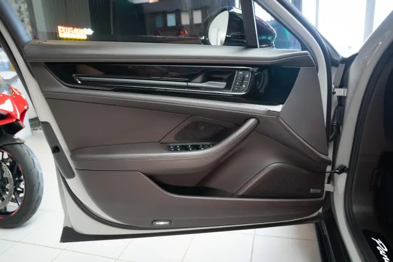 Porsche Panamera din 2024 cu 34.900 km - oferta POR130924 - foto 28