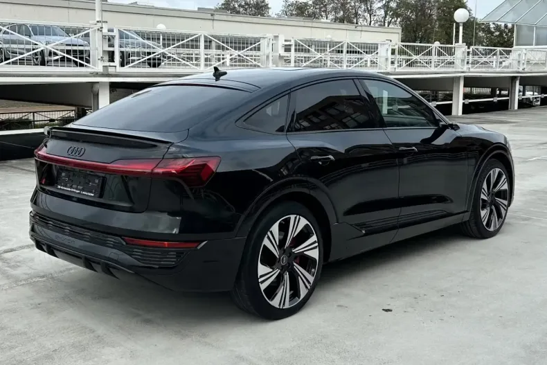 Audi Q8 din 2023 cu 30.820 km - oferta AUD130927 - foto 2