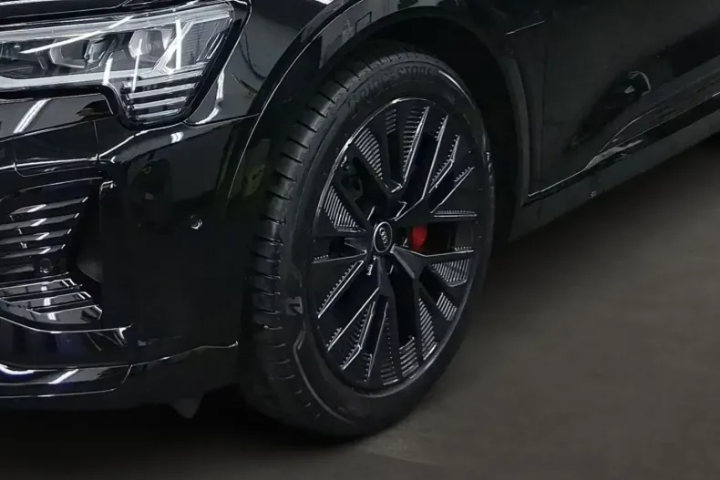 Audi Q8 din 2023 cu 16.000 km - oferta AUD130933 - foto 3