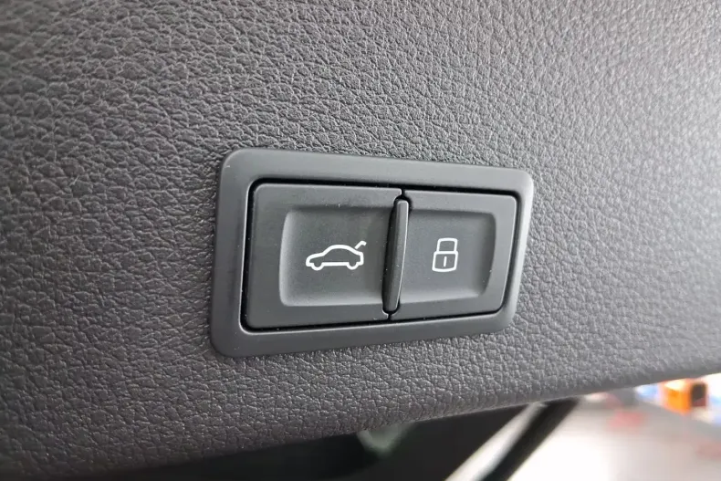 Audi Q8 din 2023 cu 16.000 km - oferta AUD130933 - foto 11