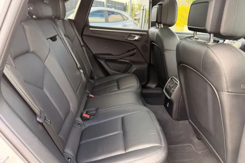 Porsche Macan din 2022 cu 50.000 km - oferta POR130934 - foto 22