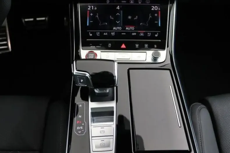 Audi S8 din 2024 cu 12.500 km - oferta AUD130938 - foto 9