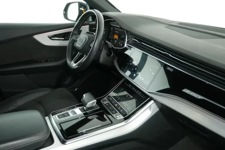 Audi Q8 din 2021 cu 82.800 km - oferta AUD130942 - foto 5