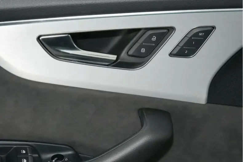 Audi Q8 din 2021 cu 82.800 km - oferta AUD130942 - foto 8