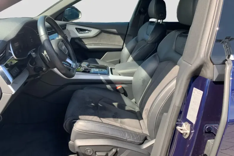 Audi Q8 din 2021 cu 38.197 km - oferta AUD130944 - foto 4