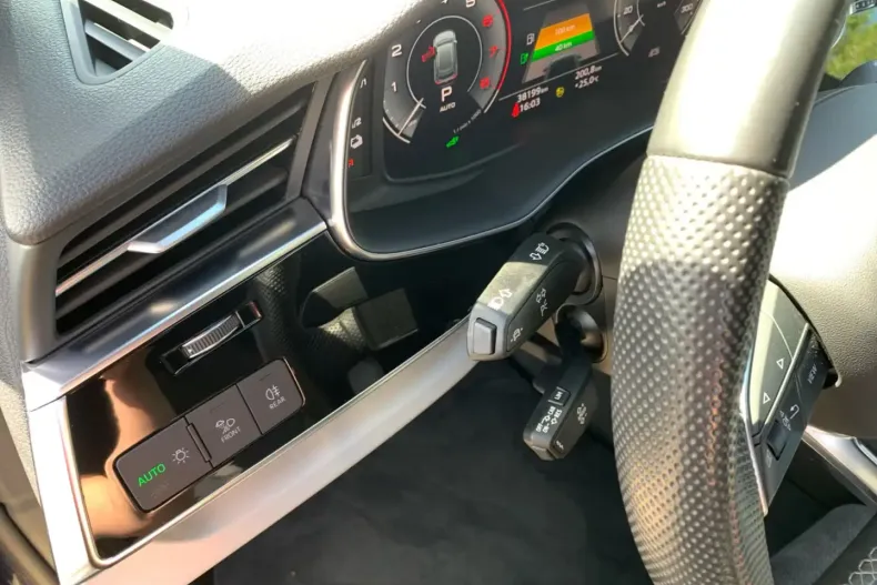 Audi Q8 din 2021 cu 38.197 km - oferta AUD130944 - foto 6