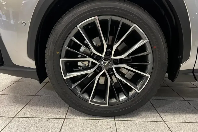 Lexus NX 350h din 2025 cu 8 km - oferta LEX130946 - foto 11