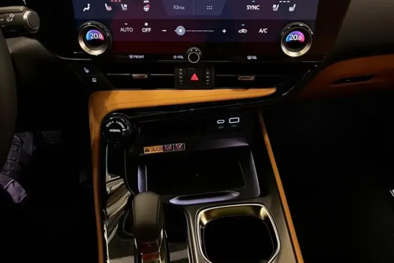 Lexus NX 350h din 2025 cu 8 km - oferta LEX130946 - foto 13