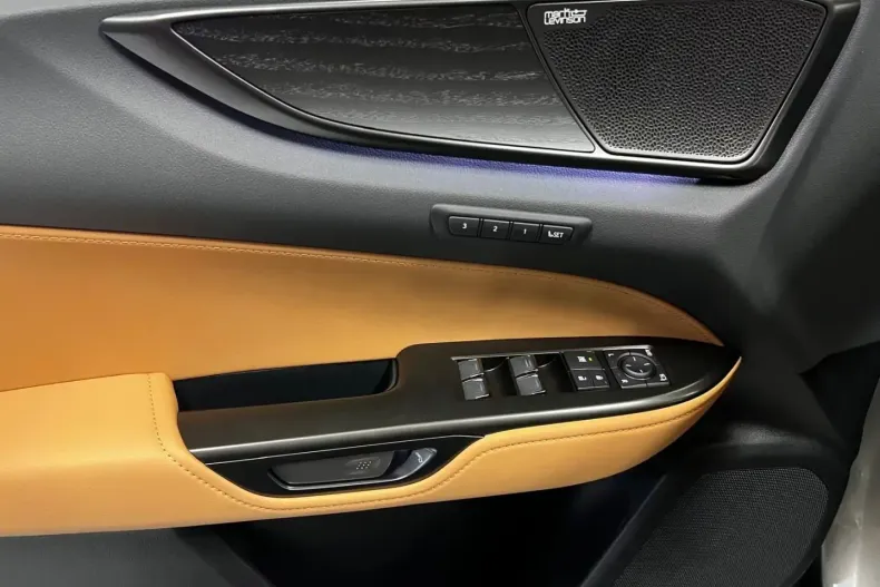 Lexus NX 350h din 2025 cu 8 km - oferta LEX130946 - foto 15