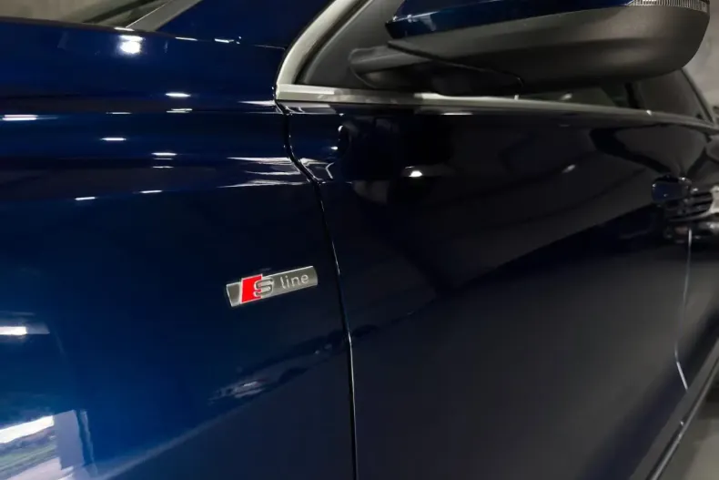 Audi Q8 din 2020 cu 89.800 km - oferta AUD130949 - foto 3