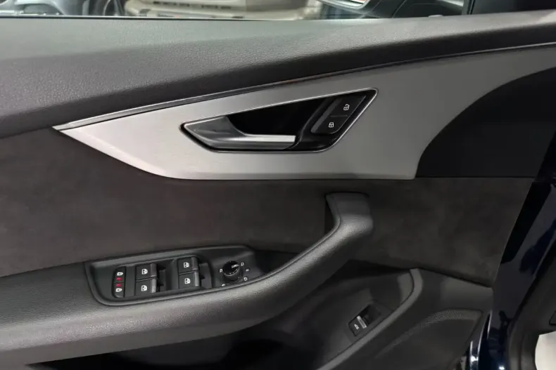 Audi Q8 din 2020 cu 89.800 km - oferta AUD130949 - foto 13