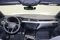 Audi Q8 din 2023 cu 29.683 km - oferta AUD130953 - foto 10