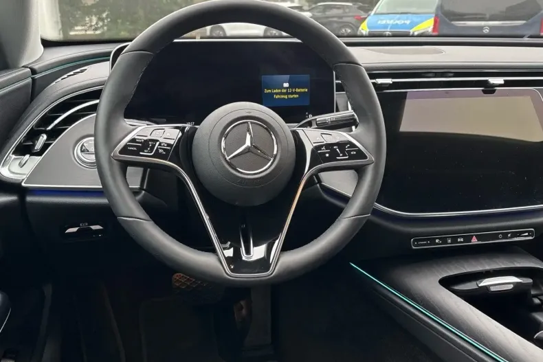 Mercedes-Benz E 220 din 2024 cu 14.708 km - oferta MER130954 - foto 8