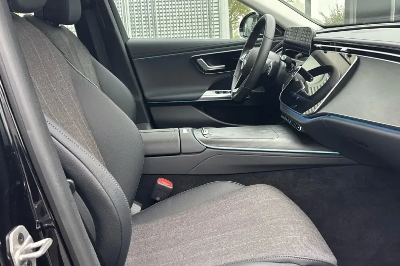 Mercedes-Benz E 220 din 2024 cu 14.708 km - oferta MER130954 - foto 12