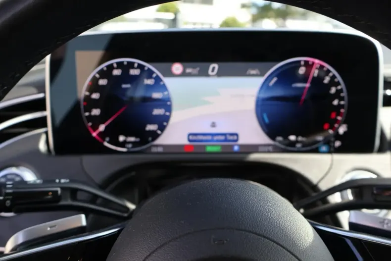 Mercedes-Benz E 300 din 2024 cu 31.900 km - oferta MER130958 - foto 14