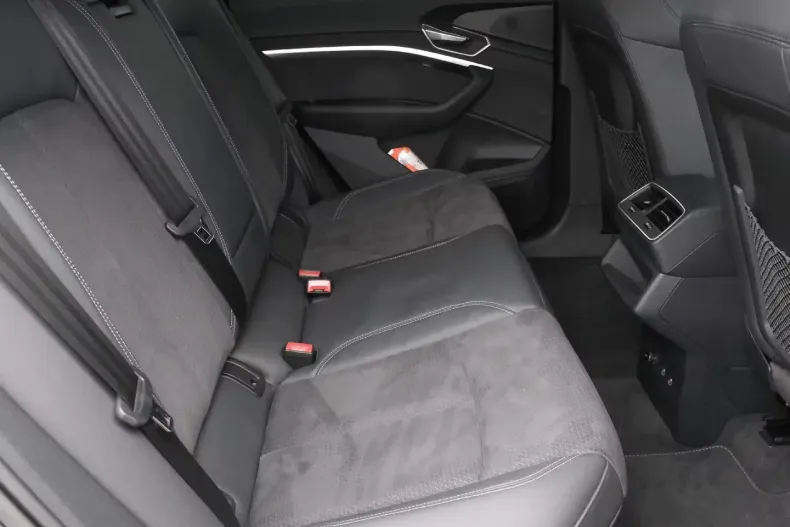 Audi Q8 din 2023 cu 49.229 km - oferta AUD130964 - foto 11