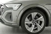 Audi Q8 din 2023 cu 25.700 km - oferta AUD130966 - foto 2
