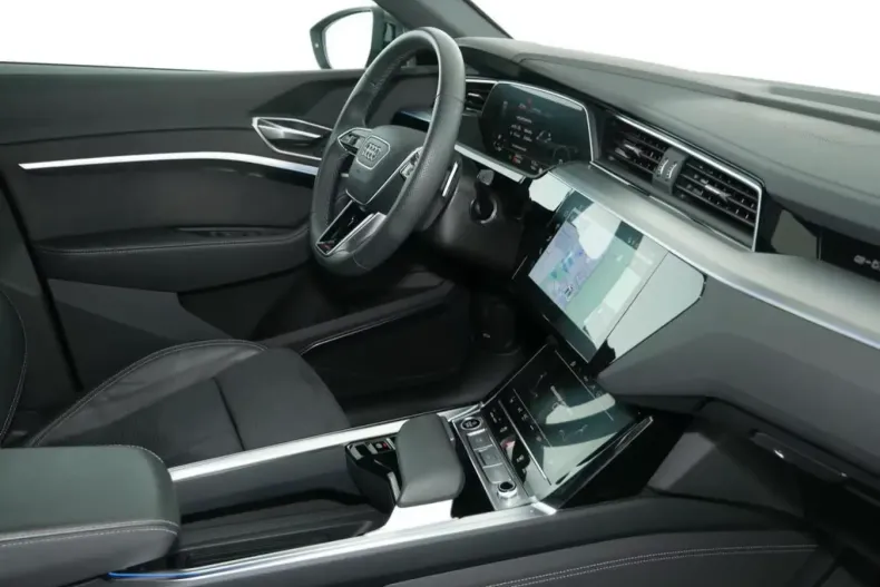 Audi Q8 din 2023 cu 25.700 km - oferta AUD130966 - foto 7