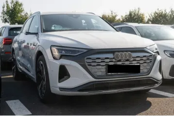 Audi Q8 din 2023 - oferta AUD130974