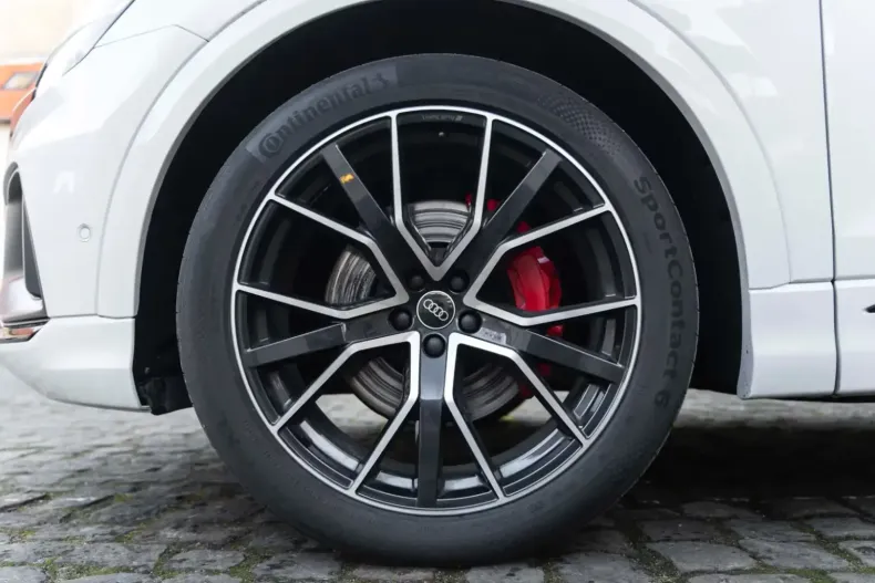 Audi Q8 din 2021 cu 56.776 km - oferta AUD130978 - foto 2