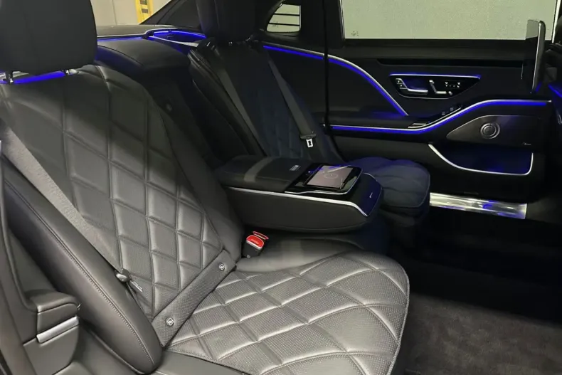 Mercedes-Benz S 680 din 2023 cu 4.900 km - oferta MER130979 - foto 24