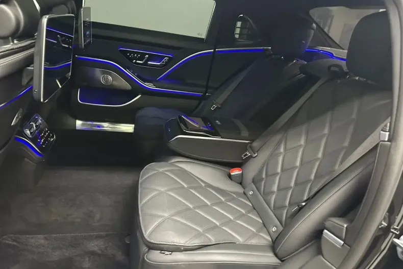 Mercedes-Benz S 680 din 2023 cu 4.900 km - oferta MER130979 - foto 25