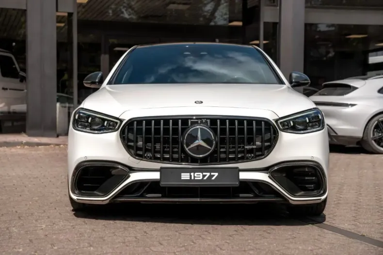 Mercedes-Benz S 63 AMG din 2023 cu 38.941 km - oferta MER130982 - foto 2