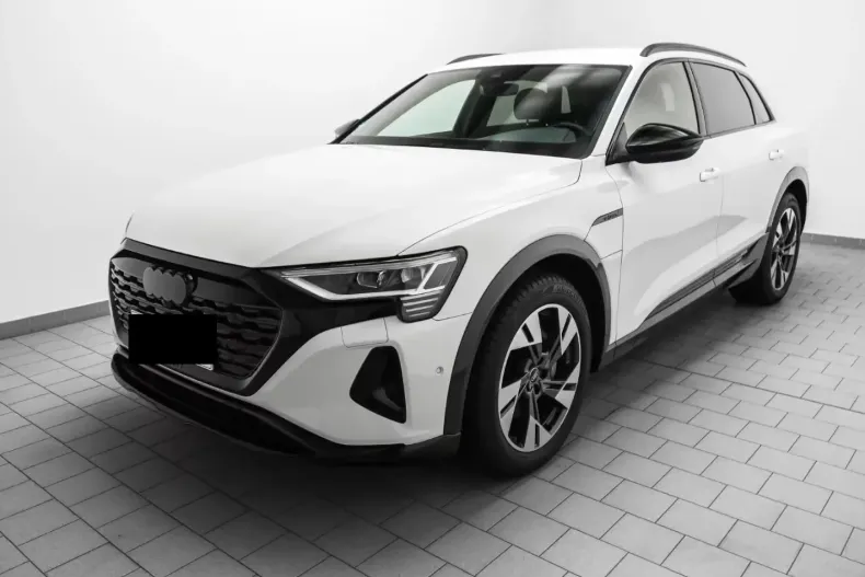 Audi Q8 din 2023 cu 25.950 km - oferta AUD130991 - foto 1