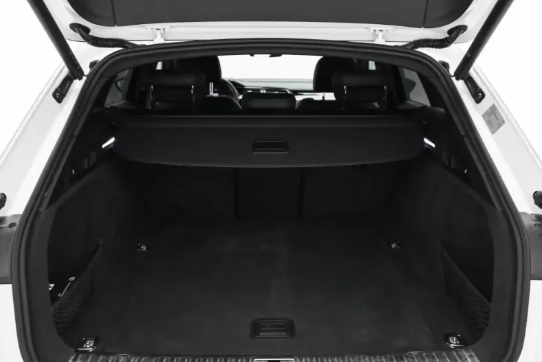 Audi Q8 din 2023 cu 25.950 km - oferta AUD130991 - foto 3