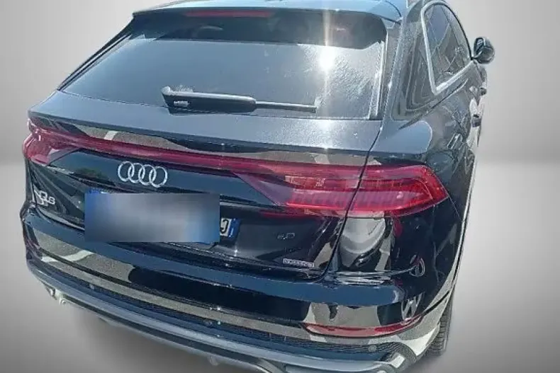 Audi Q8 din 2020 cu 80.612 km - oferta AUD130992 - foto 3