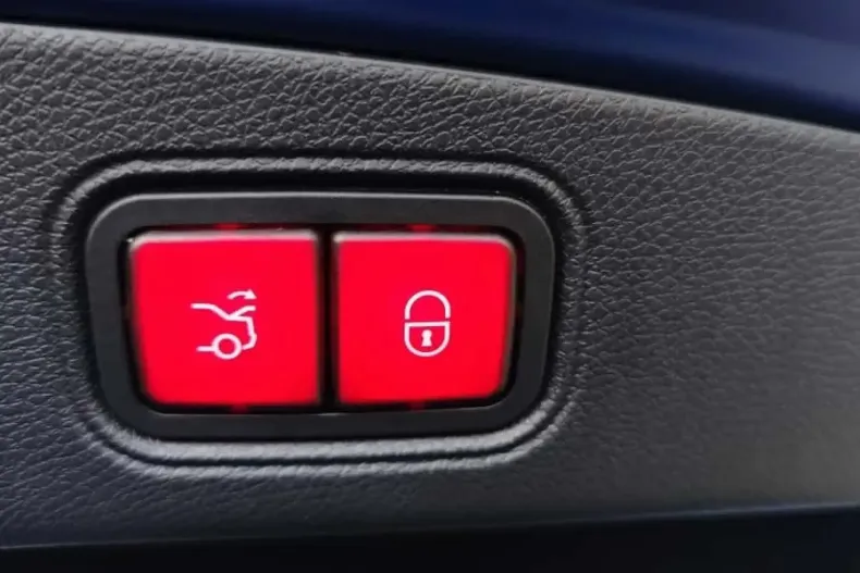 Mercedes-Benz E 53 AMG din 2021 cu 66.629 km - oferta MER130997 - foto 25