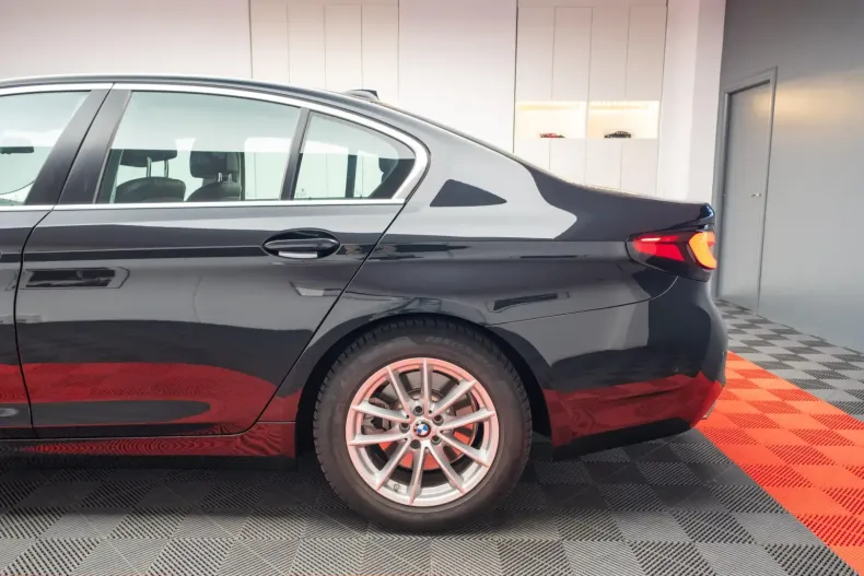 BMW 530 din 2023 cu 38.000 km - oferta BMW131001 - foto 8