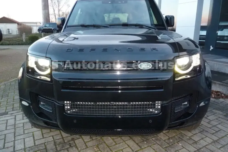 Land Rover Defender din 2025 cu 1.114 km - oferta LAN131010 - foto 4