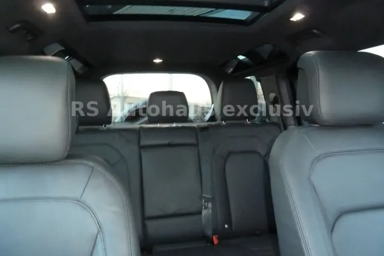 Land Rover Defender din 2025 cu 1.114 km - oferta LAN131010 - foto 17