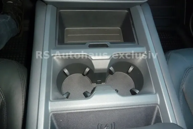 Land Rover Defender din 2025 cu 1.114 km - oferta LAN131010 - foto 18