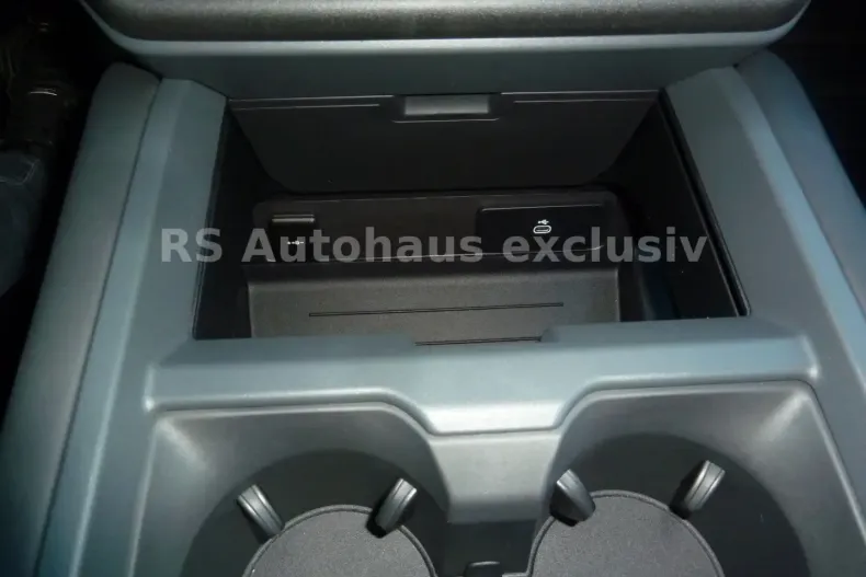 Land Rover Defender din 2025 cu 1.114 km - oferta LAN131010 - foto 19