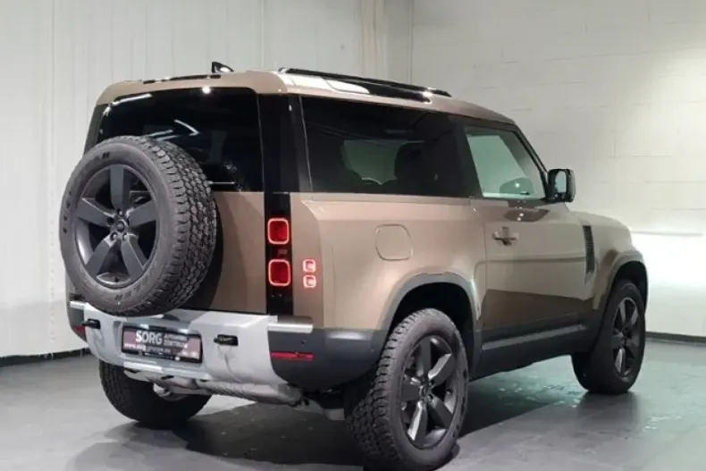 Land Rover Defender din 2025 cu 12.000 km - oferta LAN131013 - foto 2