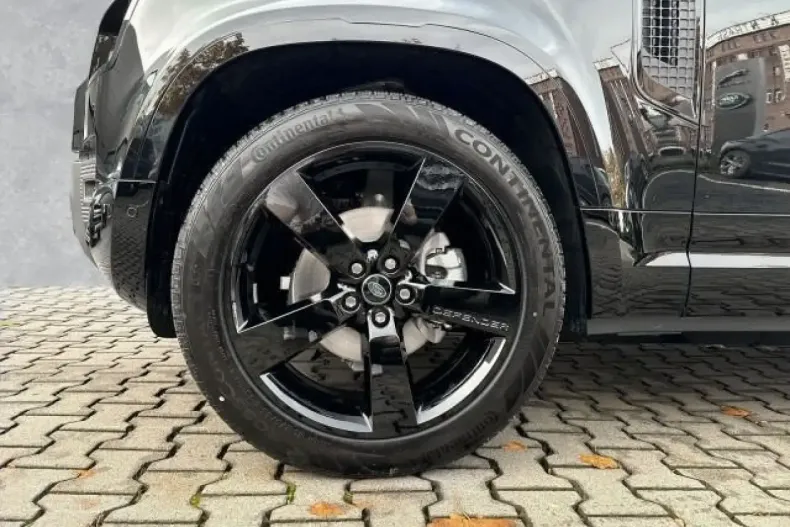 Land Rover Defender din 2024 cu 19.999 km - oferta LAN131015 - foto 7