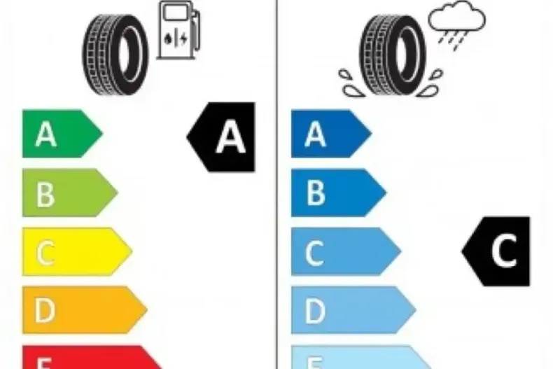 Land Rover Defender din 2024 cu 19.999 km - oferta LAN131015 - foto 10
