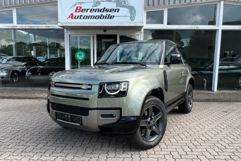 Land Rover Defender din 2024 cu 8.700 km - oferta LAN131016 - foto 1