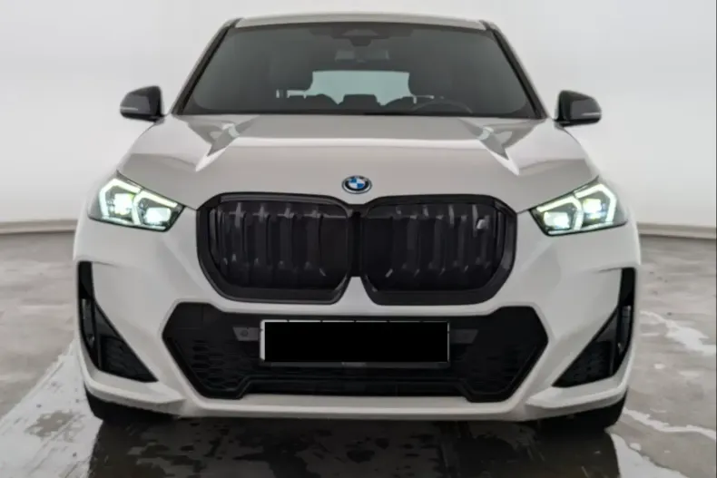 BMW iX1 din 2023 cu 37.000 km - oferta BMW131021 - foto 1