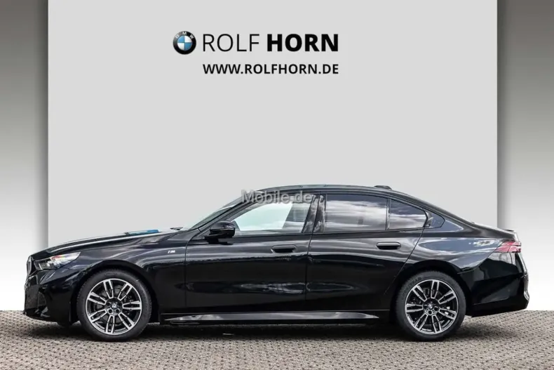 BMW 520 din 2024 cu 25.938 km - oferta BMW131026 - foto 1
